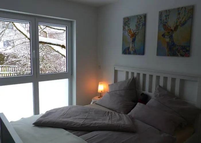 Tiny House Unterm Zwetschgenbaum